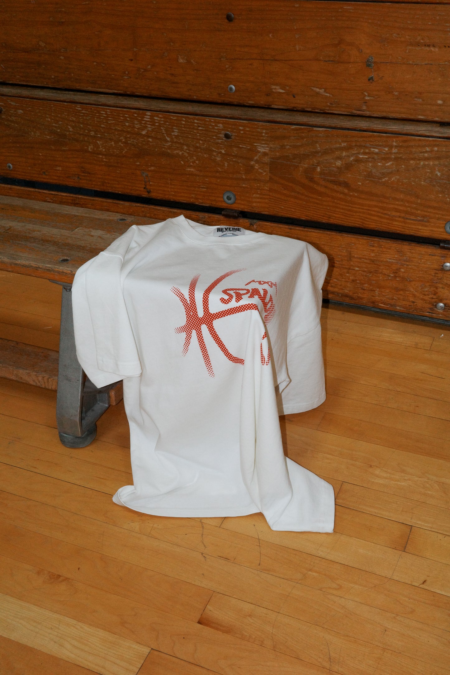 RED SWISH TEE